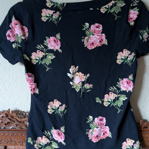 Laura Ashley Feminine Square Neck Floral Black Top T-shirt - Picture 3 of 8